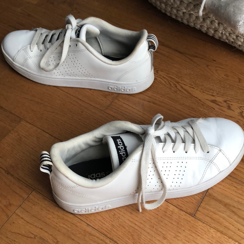 Adidas street style sneakers